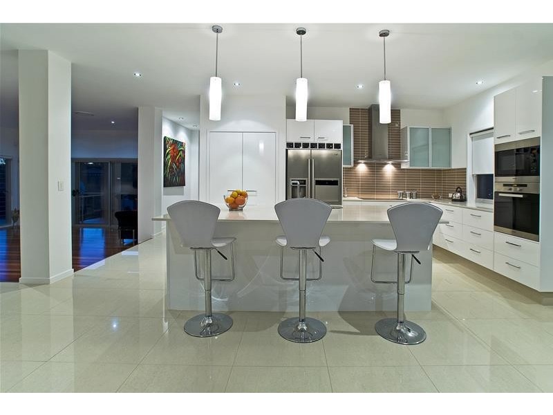 18 Corvus Way, Robina QLD 4226