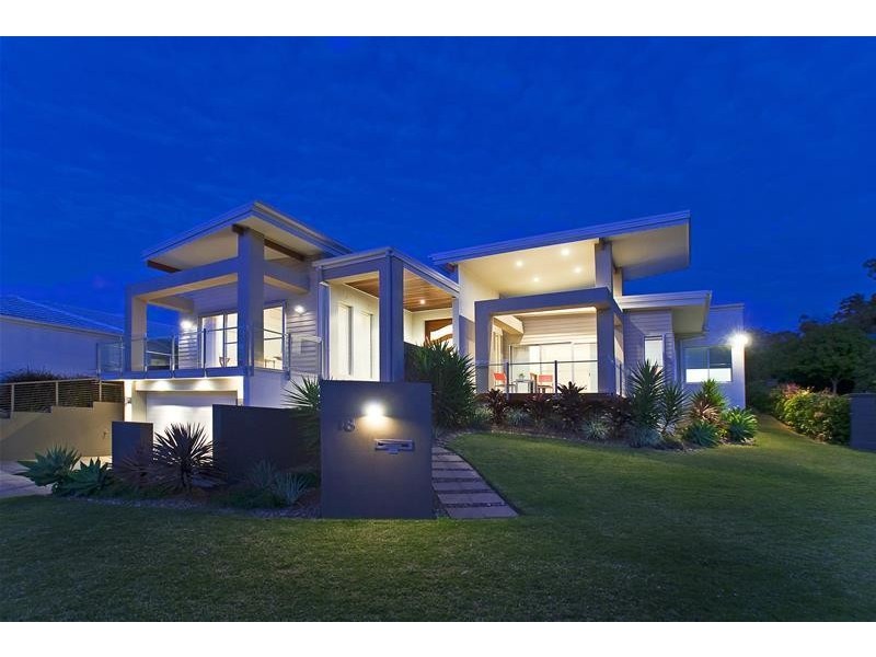 18 Corvus Way, Robina QLD 4226