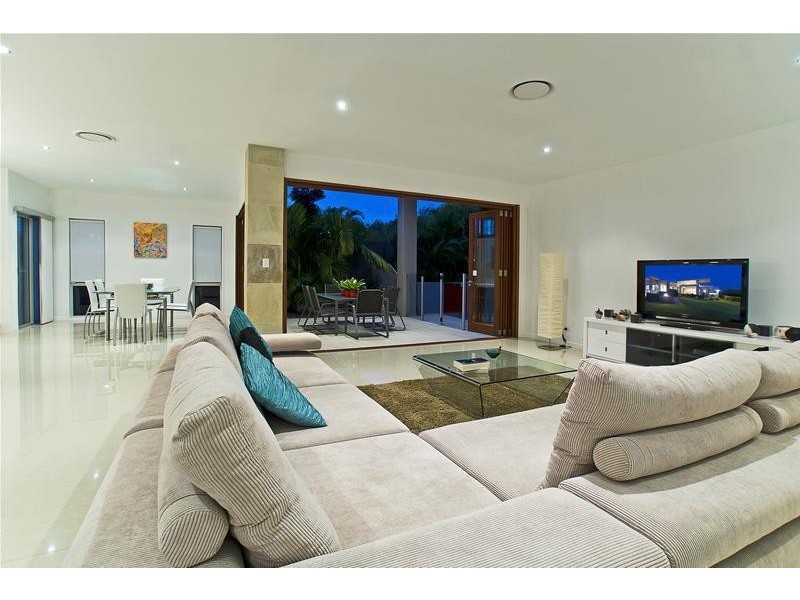 18 Corvus Way, Robina QLD 4226