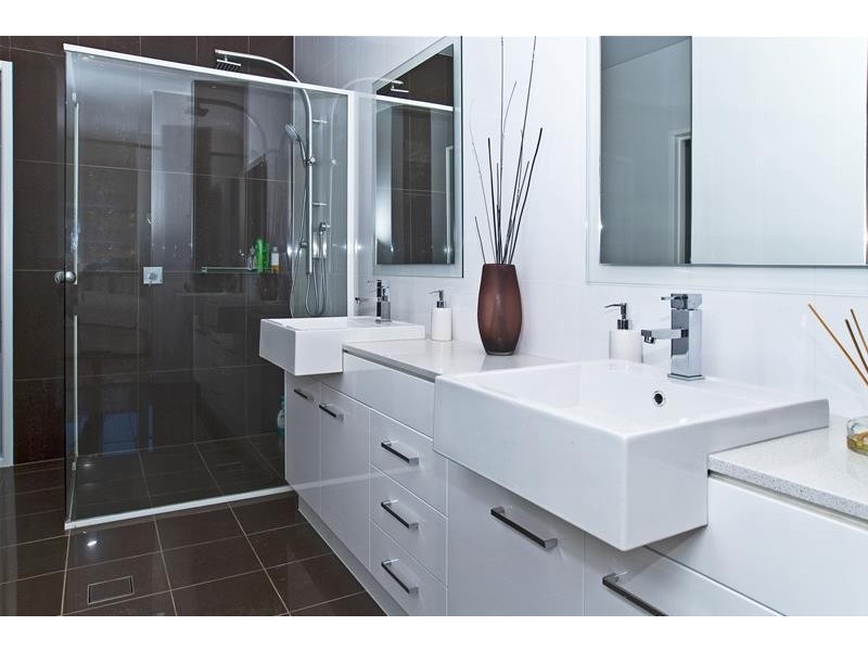 18 Corvus Way, Robina QLD 4226