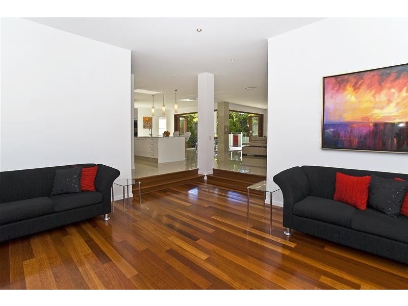 18 Corvus Way, Robina QLD 4226