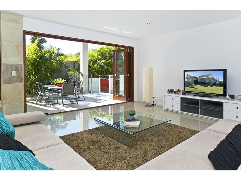 18 Corvus Way, Robina QLD 4226