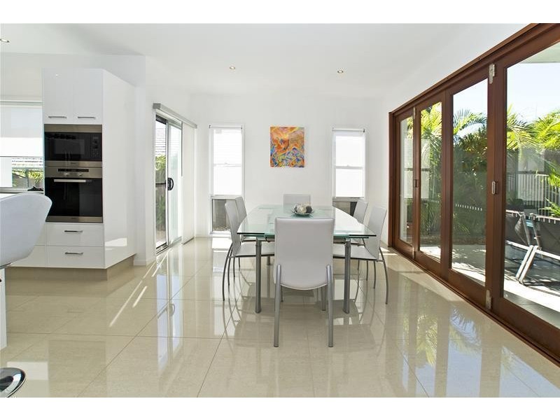 18 Corvus Way, Robina QLD 4226