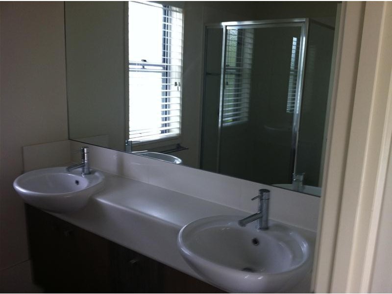 9/59 Benowa Road, Southport QLD 4215