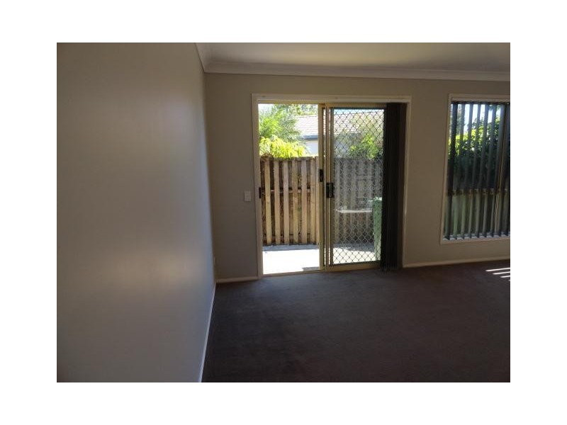 2/20 St Lucia Court, Varsity Lakes QLD 4227