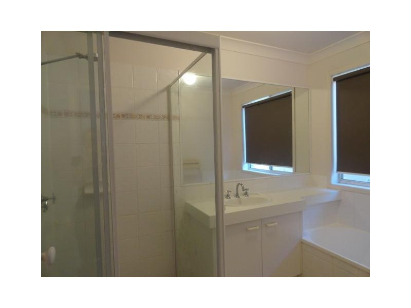 2/20 St Lucia Court, Varsity Lakes QLD 4227