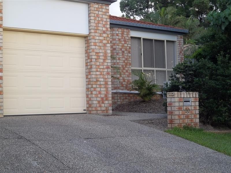 2/20 St Lucia Court, Varsity Lakes QLD 4227