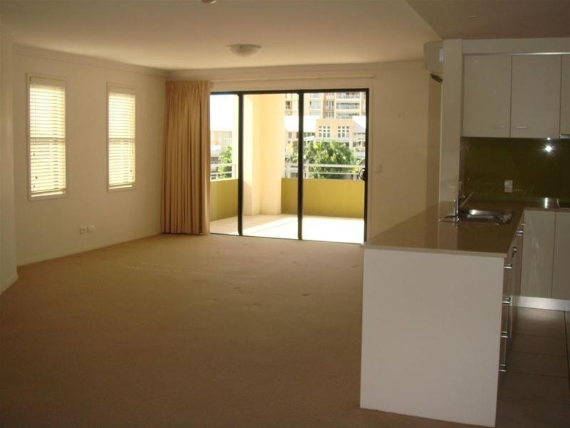 24/201 Varsity Parade, Varsity Lakes QLD 4227