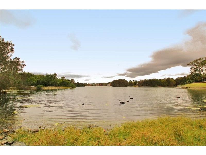 9/180 Ron Penhaligon Way, Robina QLD 4226