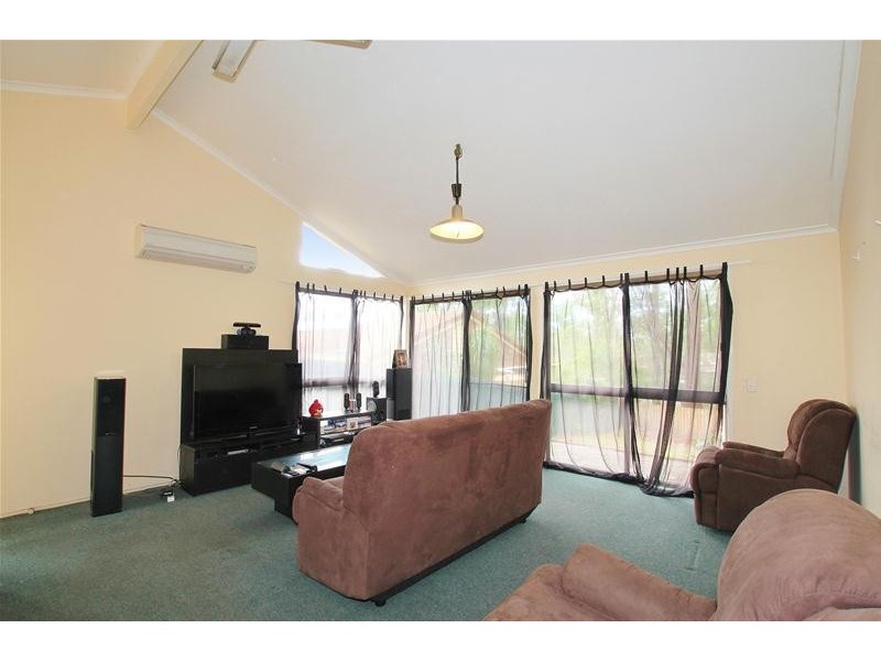 9/180 Ron Penhaligon Way, Robina QLD 4226