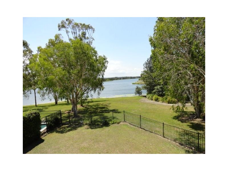 68 Martingale Circuit, Clear Island Waters QLD 4226