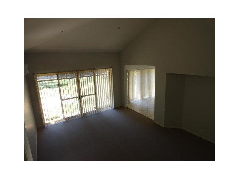 68 Martingale Circuit, Clear Island Waters QLD 4226