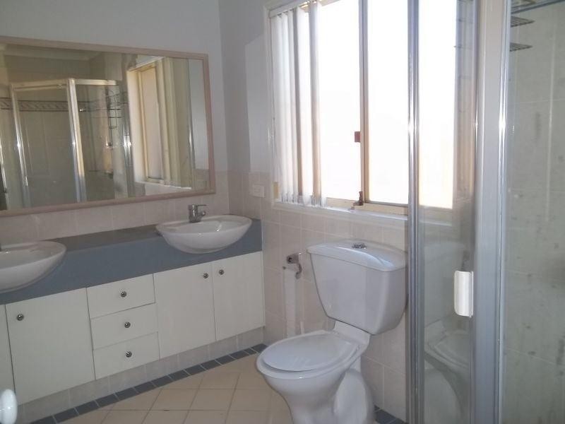 68 Martingale Circuit, Clear Island Waters QLD 4226