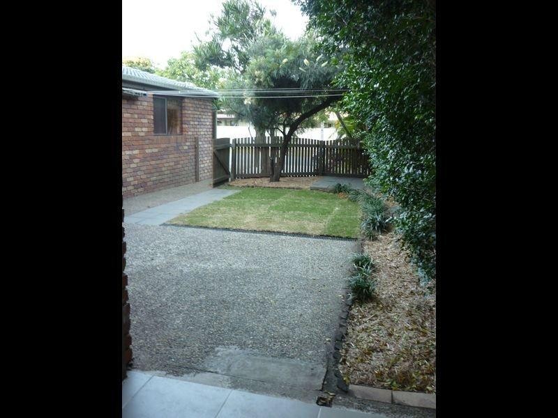 1/5 Woodgate Court, Paradise Point QLD 4216