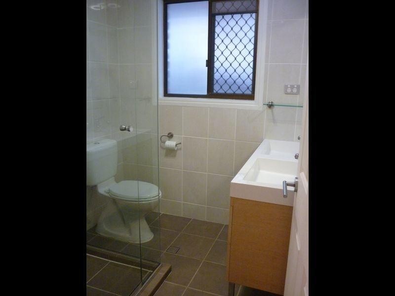 1/5 Woodgate Court, Paradise Point QLD 4216