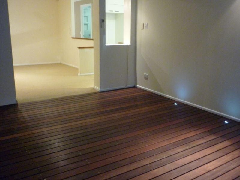 1/5 Woodgate Court, Paradise Point QLD 4216