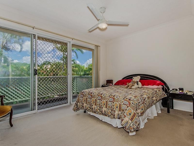 39/215 Cottesloe Drive, Mermaid Waters QLD 4218