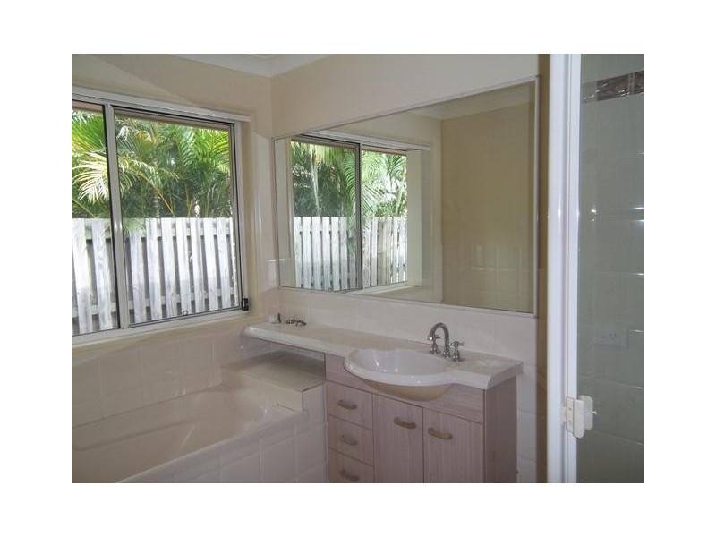 14 Angelia Lane, Merrimac QLD 4226