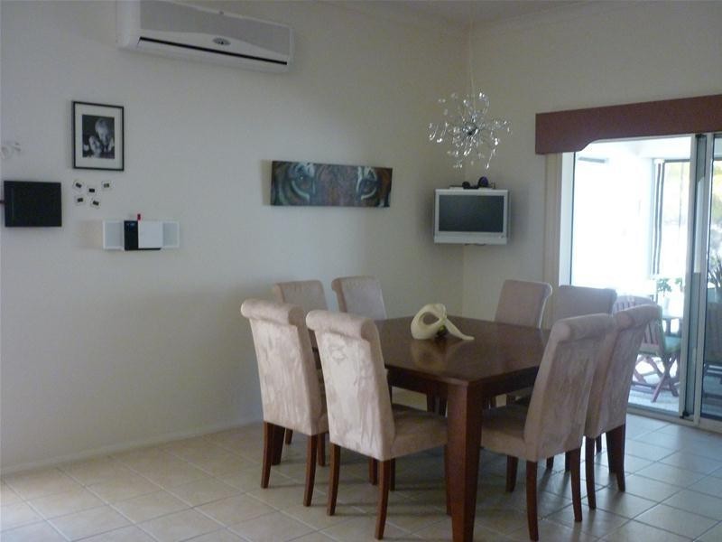 54 Merrilaine Crescent, Merrimac QLD 4226