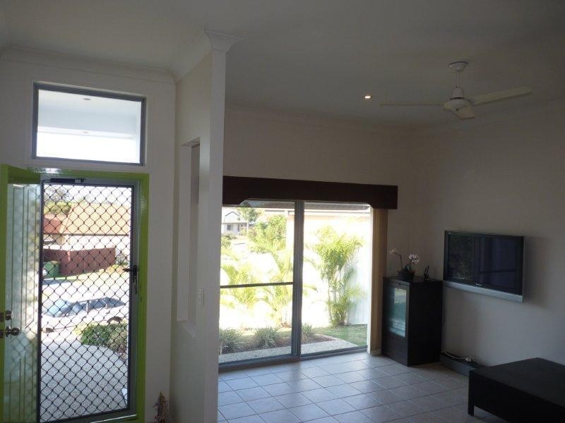 54 Merrilaine Crescent, Merrimac QLD 4226