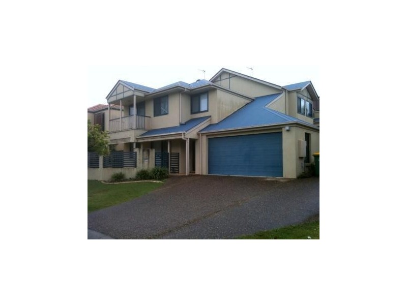 1/4 Gammon Drive, Varsity Lakes QLD 4227