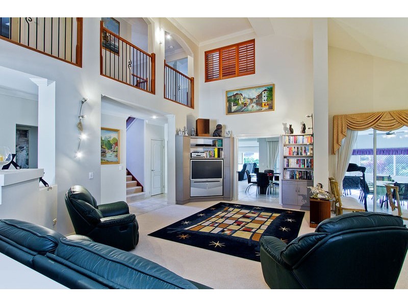 4 Rigel Court, Robina QLD 4226