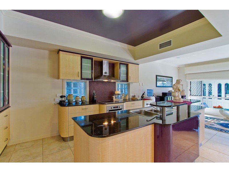 4 Rigel Court, Robina QLD 4226