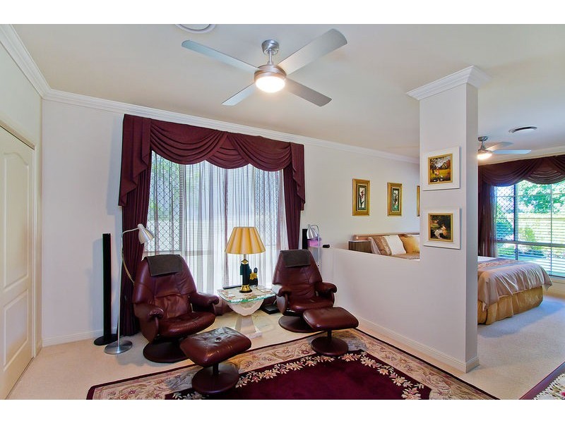 4 Rigel Court, Robina QLD 4226