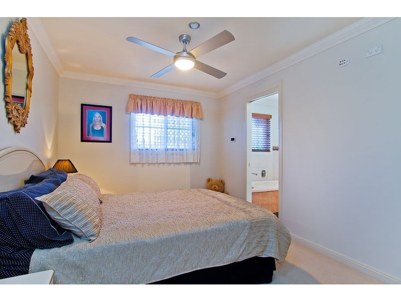 4 Rigel Court, Robina QLD 4226