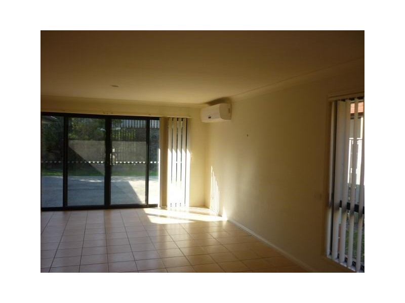 6 Konda Way, Robina QLD 4226