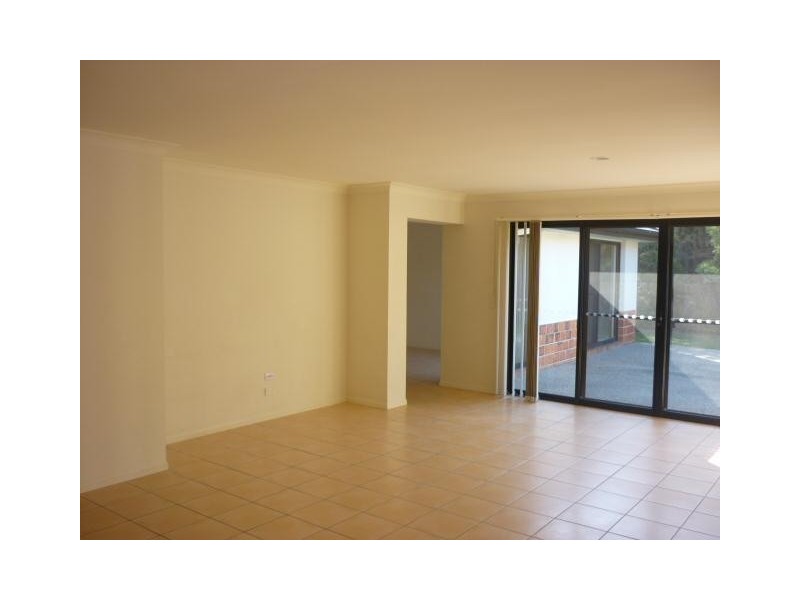 6 Konda Way, Robina QLD 4226