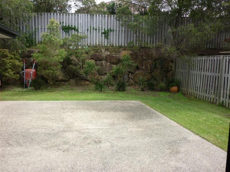 6 Konda Way, Robina QLD 4226