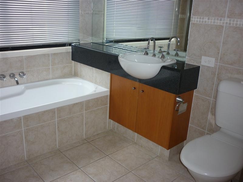 25 Eugenia Circuit, Robina QLD 4226