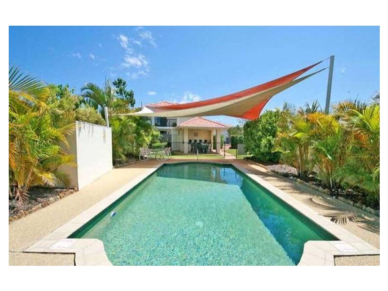 2/323 Christine Avenue, Varsity Lakes QLD 4227