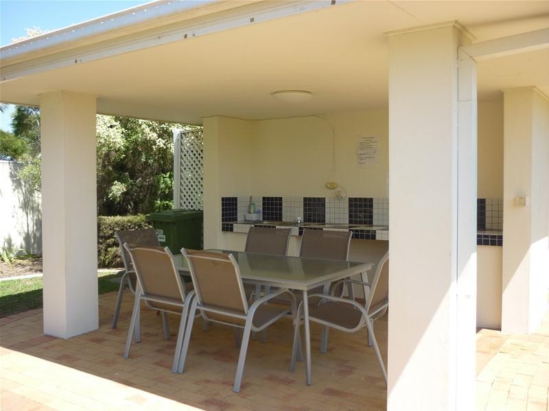 2/323 Christine Avenue, Varsity Lakes QLD 4227