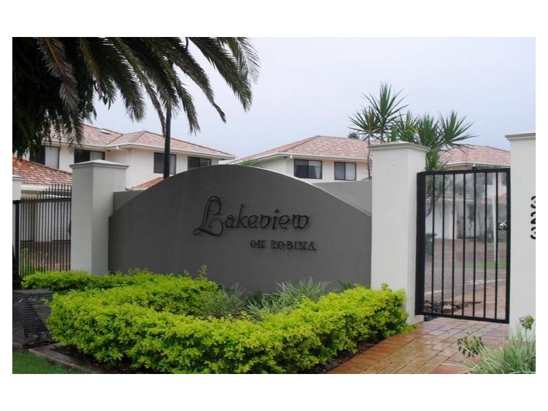 2/323 Christine Avenue, Varsity Lakes QLD 4227