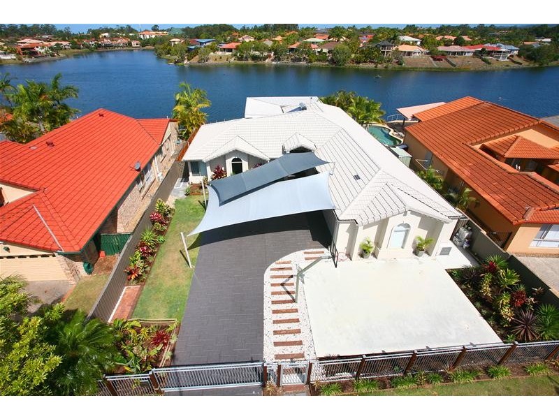 140 Camberwell Circuit, Robina QLD 4226