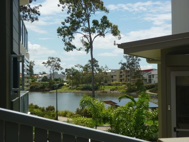 3/28 Castello Circuit, Varsity Lakes QLD 4227