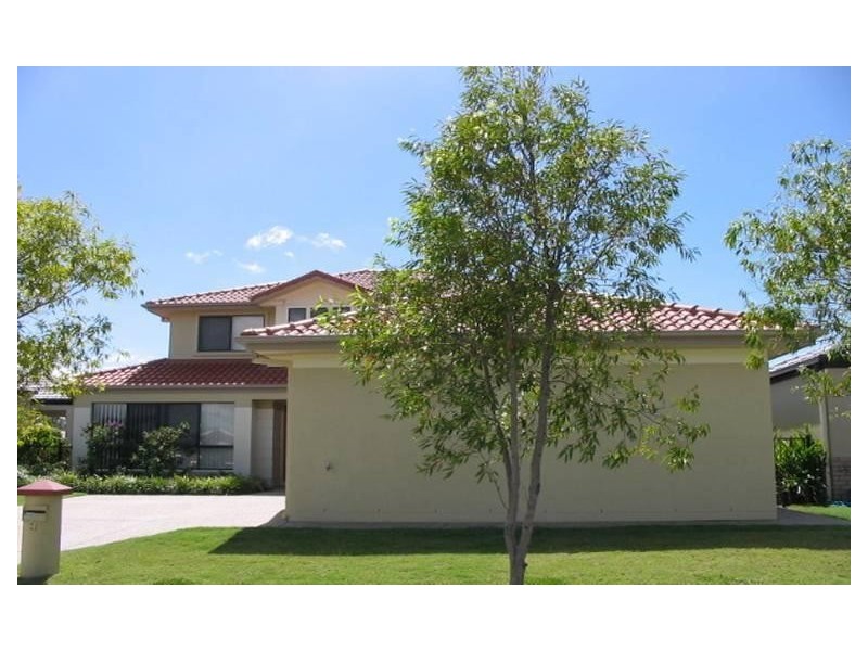 8 Fan Road, Robina QLD 4226