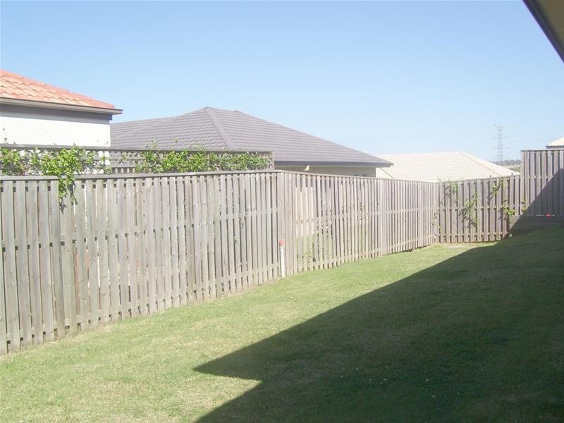 40 Palma  Crescent, Varsity Lakes QLD 4227