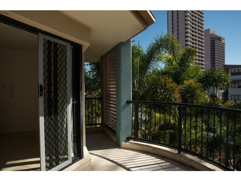 5/22 First Avenue, Broadbeach QLD 4218