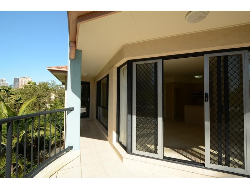 5/22 First Avenue, Broadbeach QLD 4218