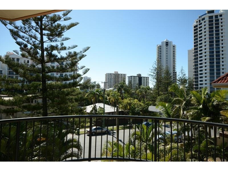 5/22 First Avenue, Broadbeach QLD 4218