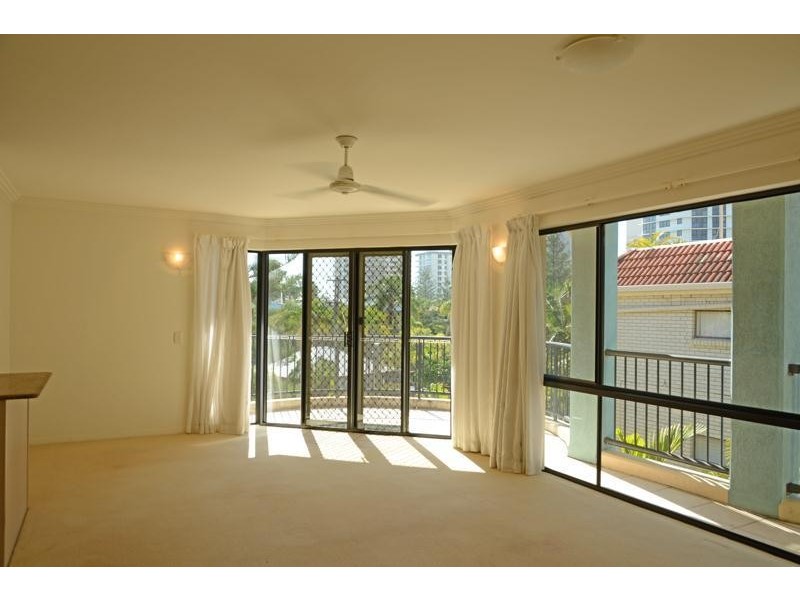5/22 First Avenue, Broadbeach QLD 4218