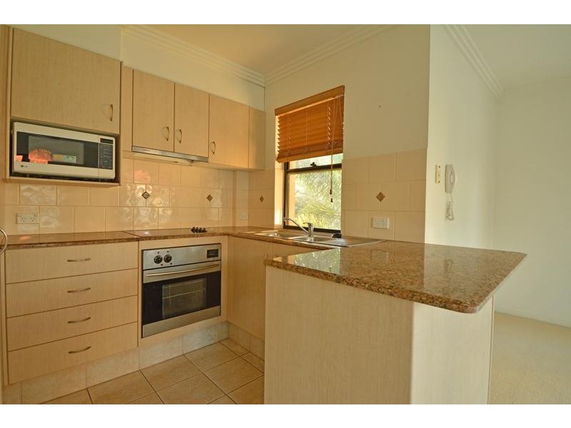 5/22 First Avenue, Broadbeach QLD 4218