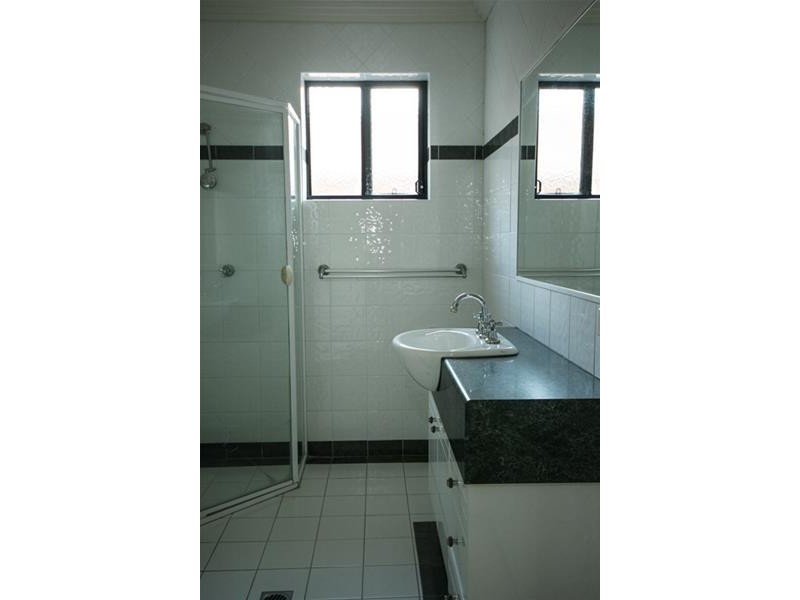 5/22 First Avenue, Broadbeach QLD 4218