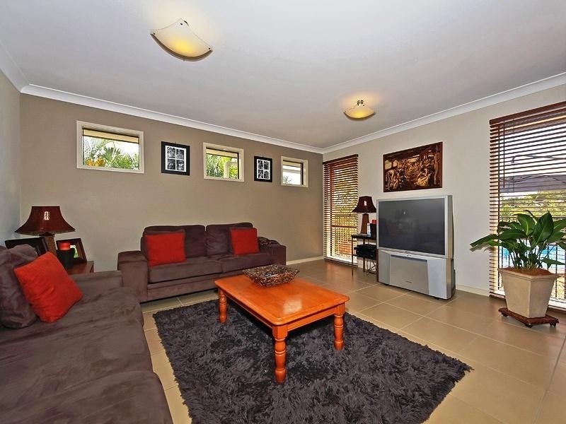 71 Clover Hill Drive, Mudgeeraba QLD 4213