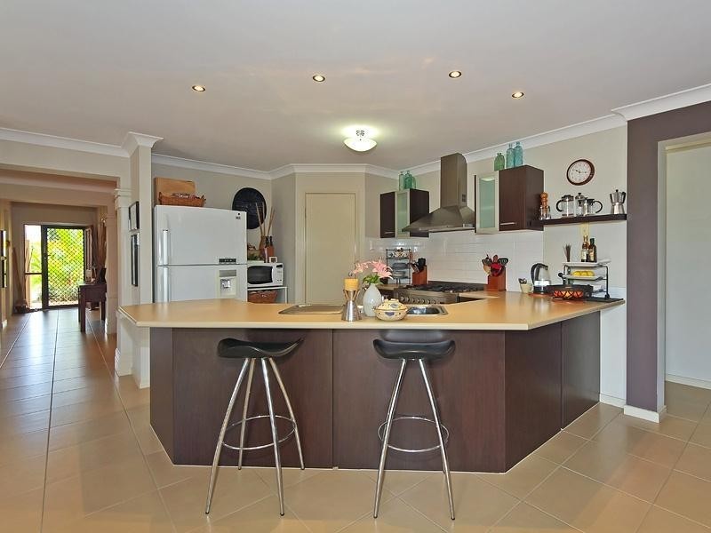 71 Clover Hill Drive, Mudgeeraba QLD 4213