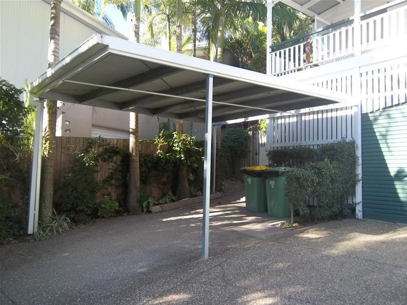 13 Waitara Place, Robina QLD 4226