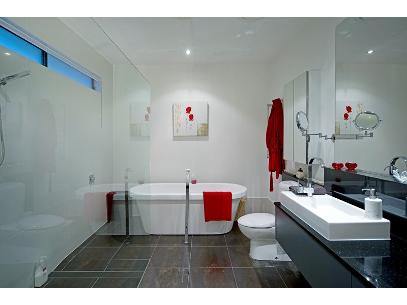 64 Great Southern Drive, Robina QLD 4226